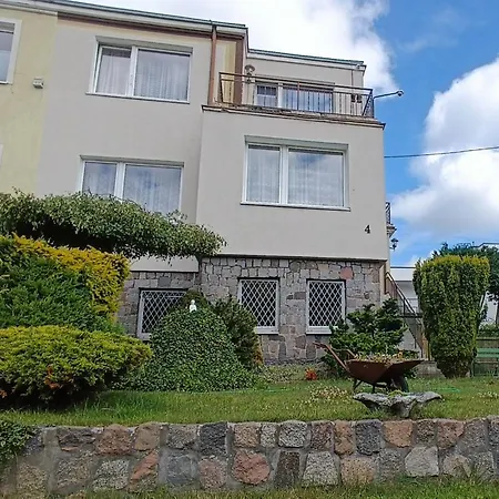 Dom 2 Apartman